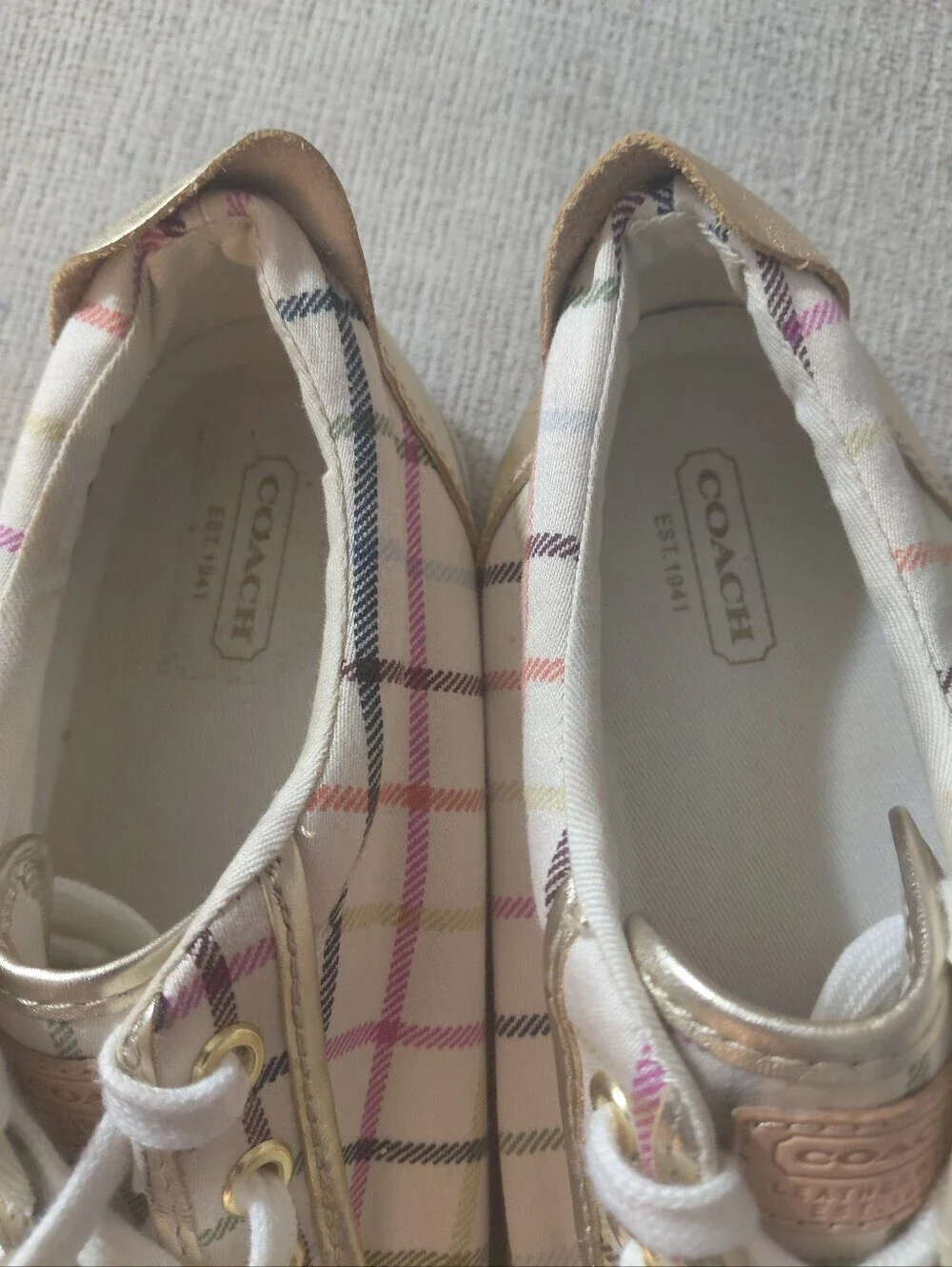 Coach Barrett Colorful Plaid Low-Top Sneakers with Gold Accents Size 8